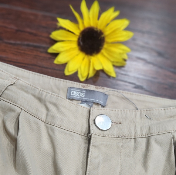 New ASOS Tan High Waisted Pants 🤎 - Picture 3 of 8